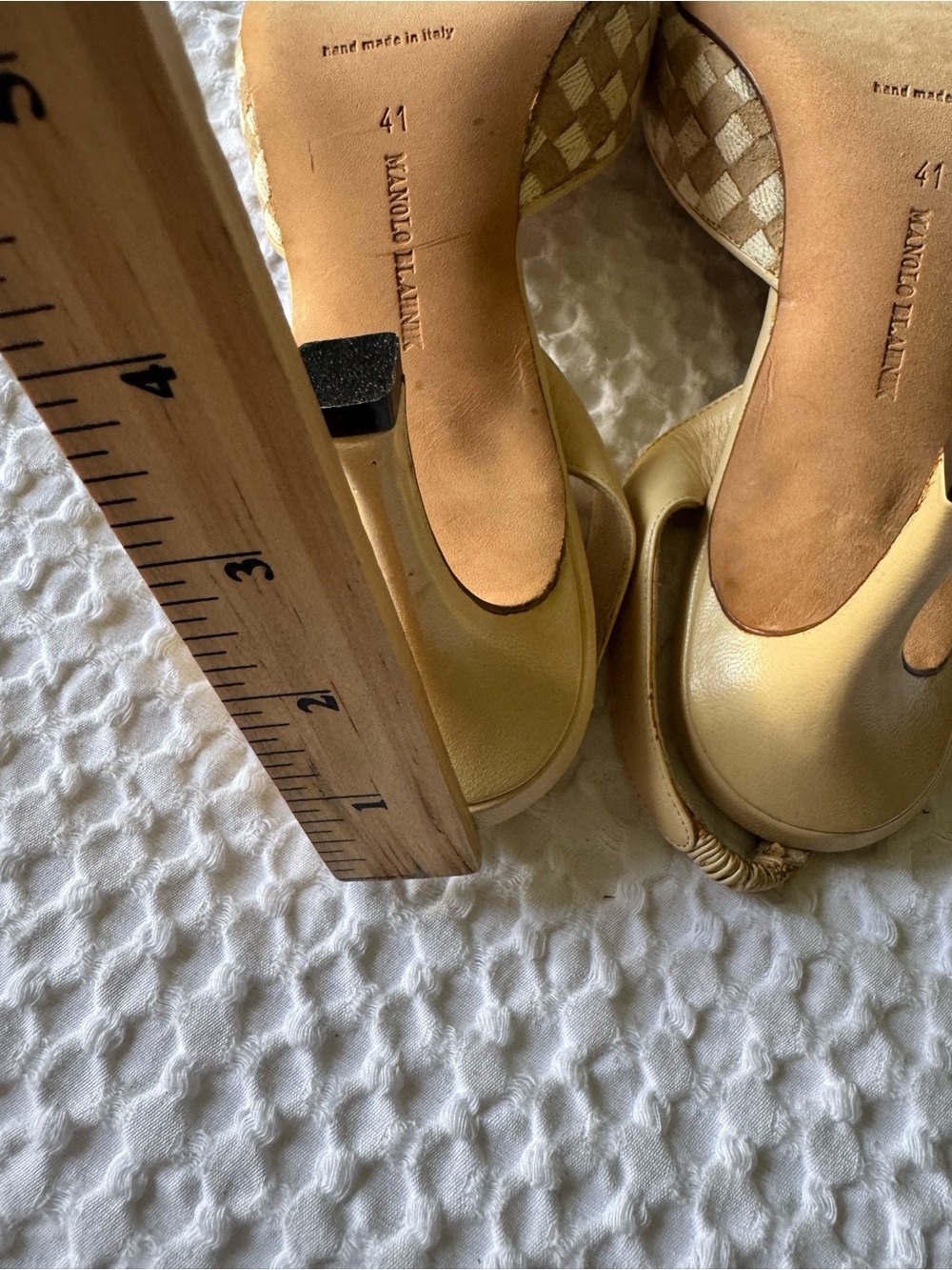 Manolo Blahnik Yellow Checked Slingback Pointed-Toe Mules - Picture 13 of 13